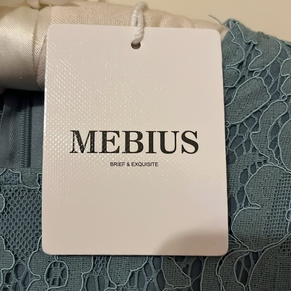 Girls Lace Maxi, Ruffle Sleeve Crewneck Tiered A-Line Swing Wedding Party Dress - Picture 7 of 7